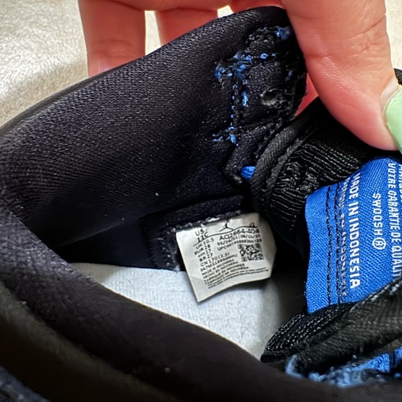 Jordan 1 Retro High OG - Picture 6 of 7